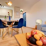 Expat Renting - L\'Original - La Cepiere - Parking